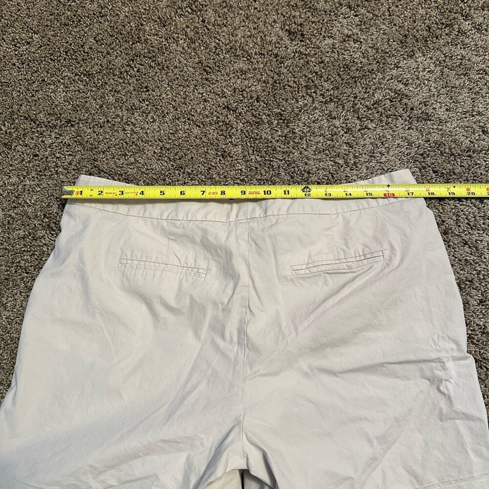 Brooks Brothers Women's Tan Shorts size 14 - Picture 4 of 6